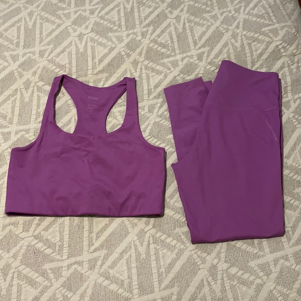 COPY - Girlfriend Collective bra + legging set